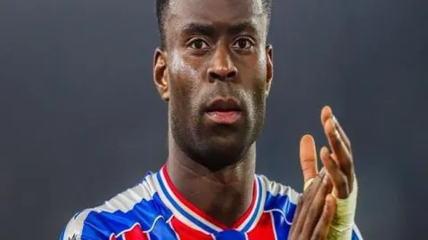 瓦伦西亚2-3巴塞罗那第34轮：梅西错失点球后连进两球实现翻盘